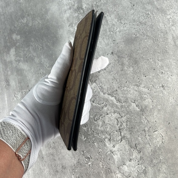 Passport Case In Signature Canvas Gunmetal/Tan - Picture 8 of 12